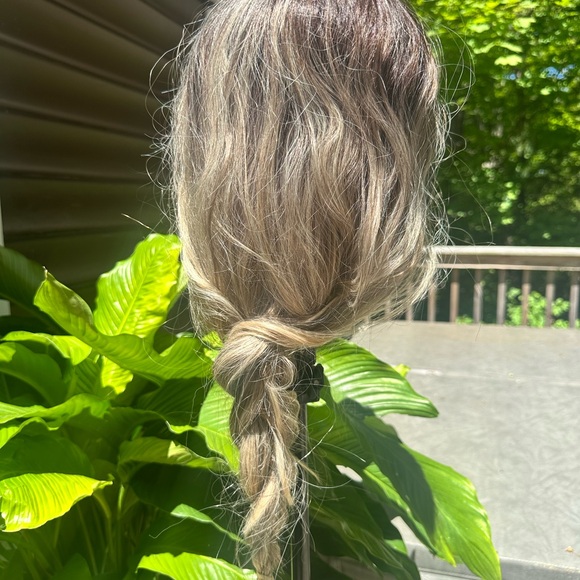 Rebel Gypsy Ombre Blonde Long Braided Wig, Cap with Combs, Gently Worn - Picture 5 of 6
